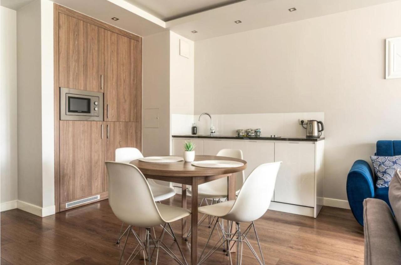 Golden Apartments Warsaw - Browary Warszawskie - Luxury & Cozy Apartments - Oxygen Residence- Wronia Extérieur photo