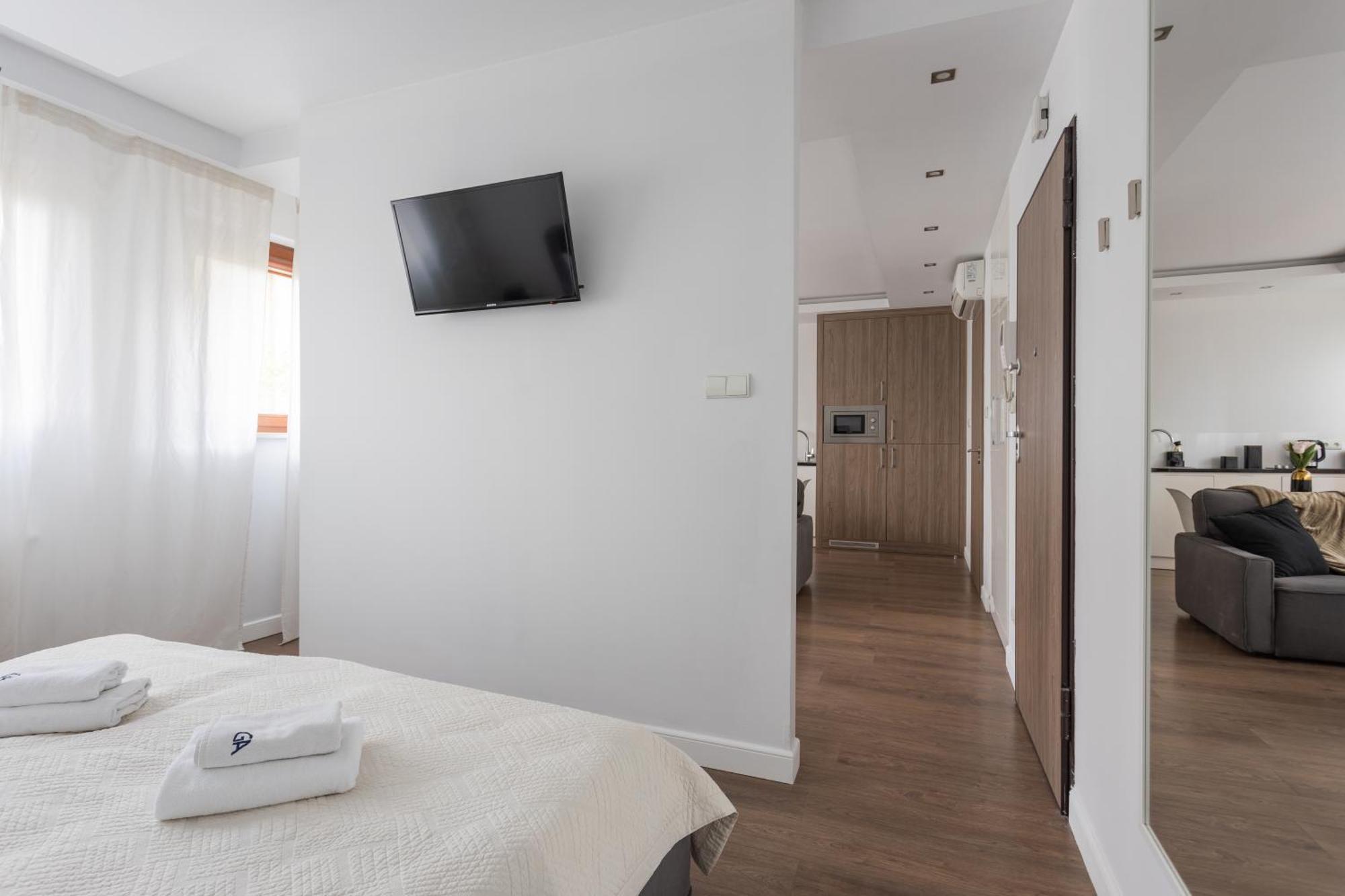 Golden Apartments Warsaw - Browary Warszawskie - Luxury & Cozy Apartments - Oxygen Residence- Wronia Extérieur photo