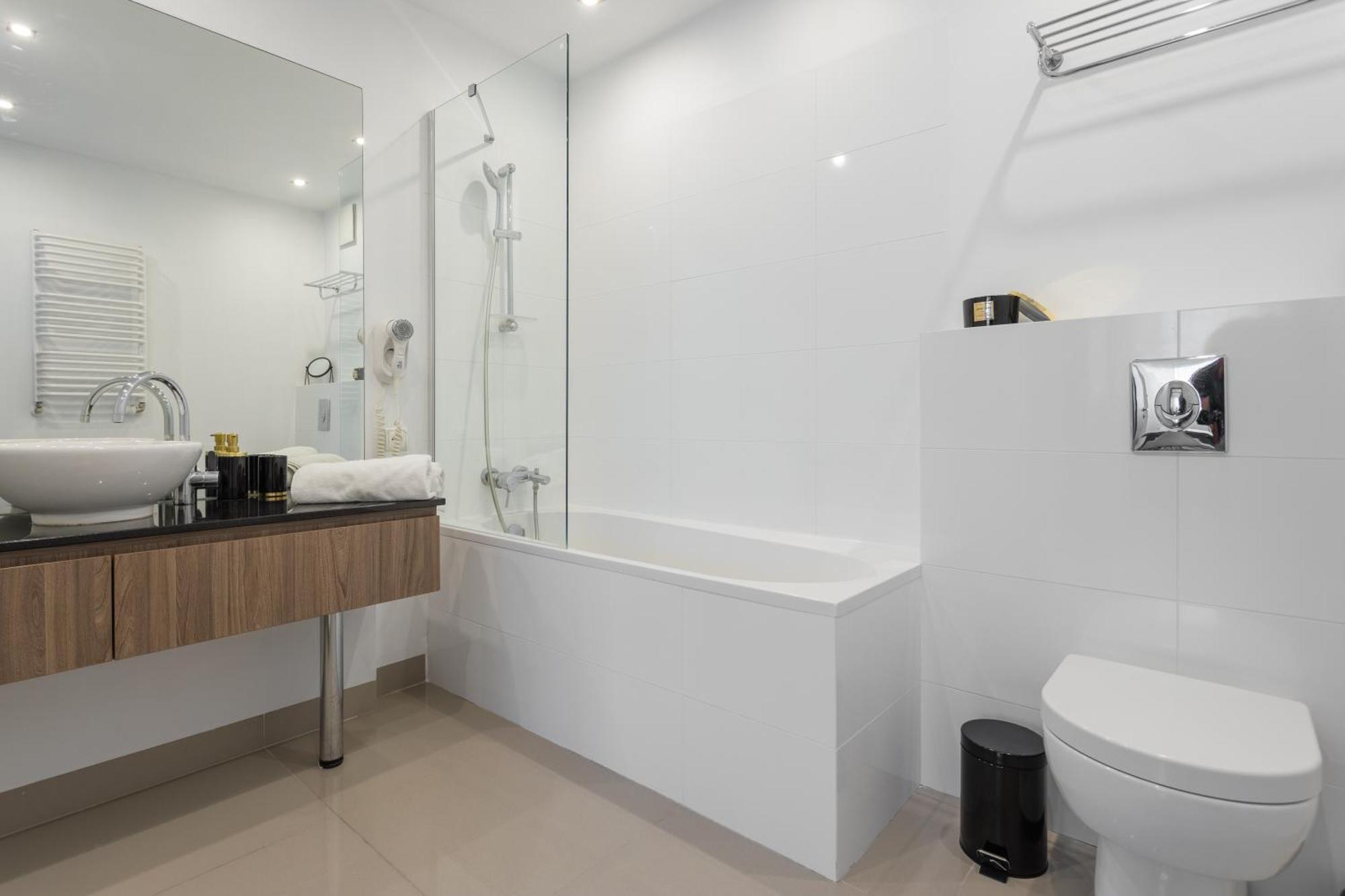 Golden Apartments Warsaw - Browary Warszawskie - Luxury & Cozy Apartments - Oxygen Residence- Wronia Extérieur photo